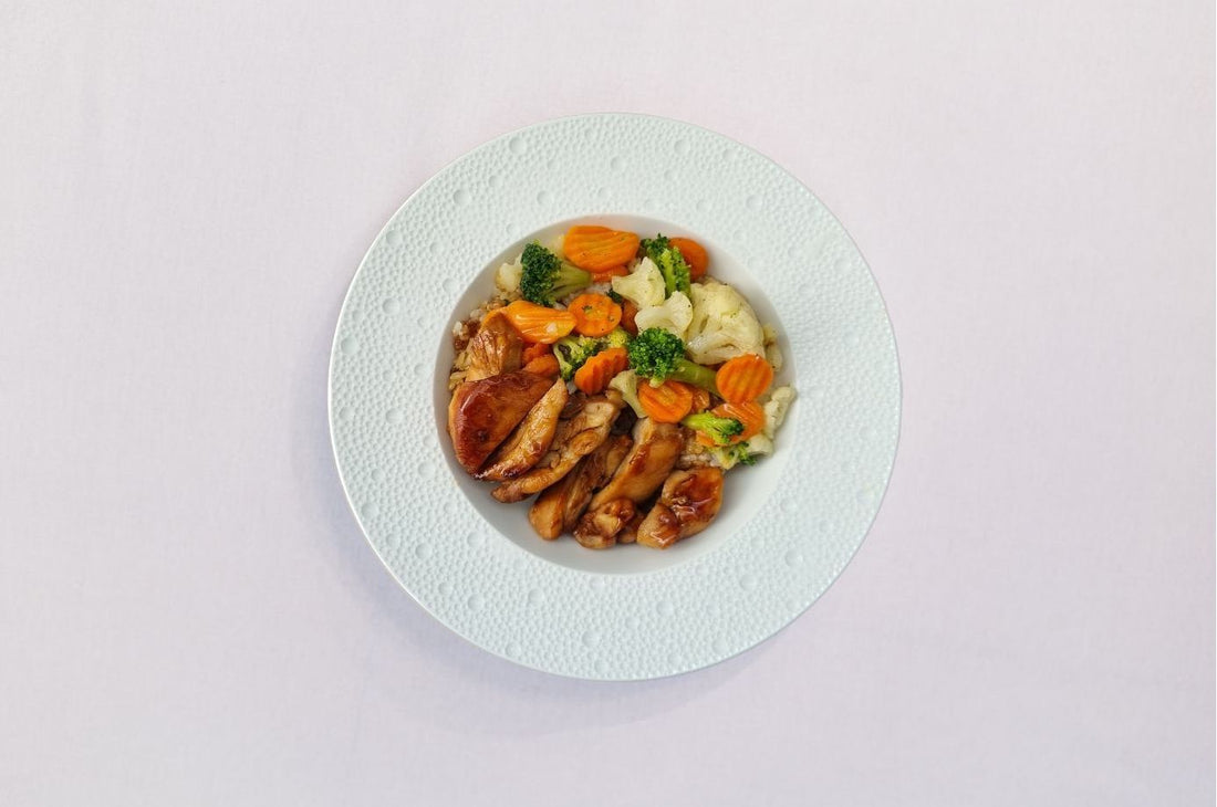 CHICKEN TERIYAKI WITH VEGETABLES AND WHITE RICE
